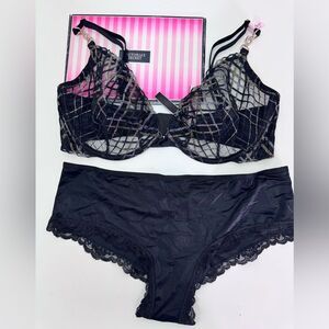 Victoria's Secret Black and Gold Lace Bra Set Sz 36DD & Large NWT